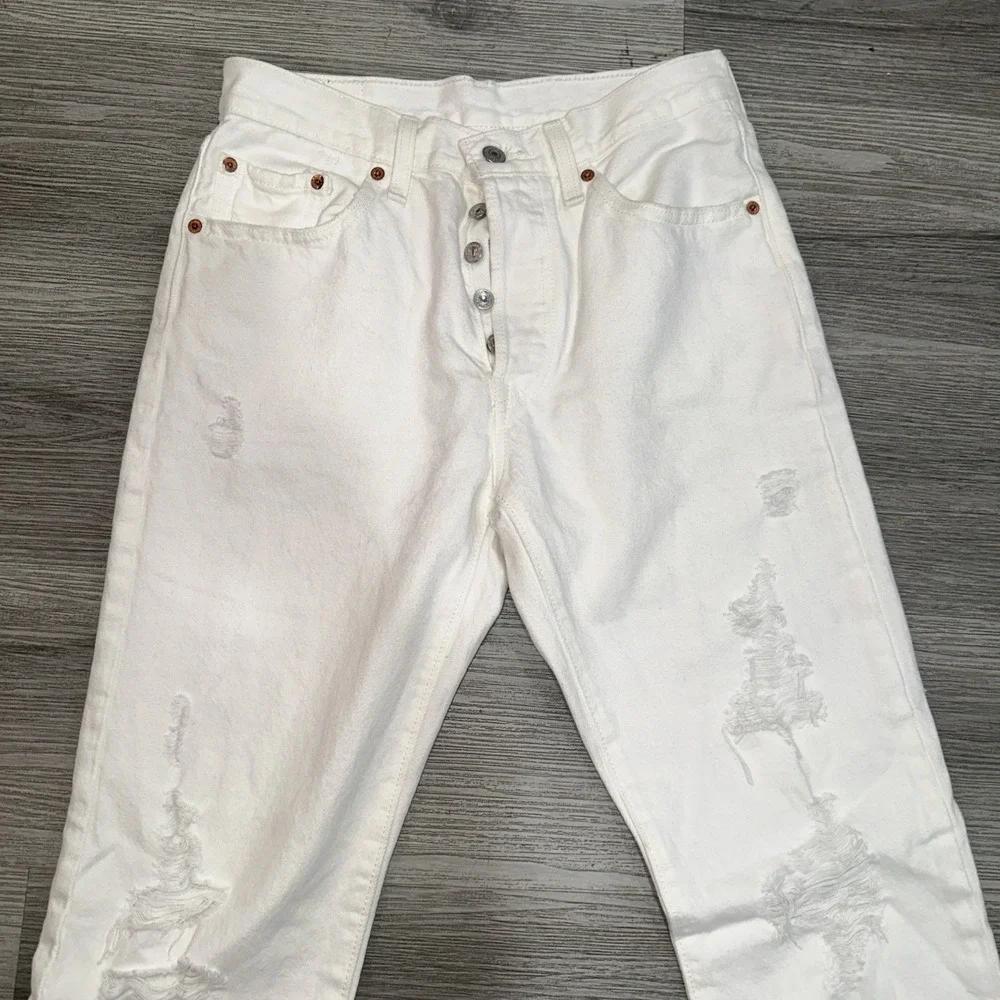 Levi's 501 Original Crop Jeans Everything's Fine White Distressed Straight Sz 28